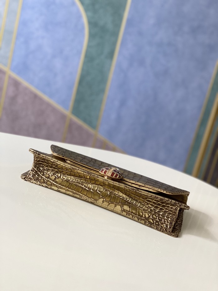 Handbag Chanel 6603 size 30.13.4 cm