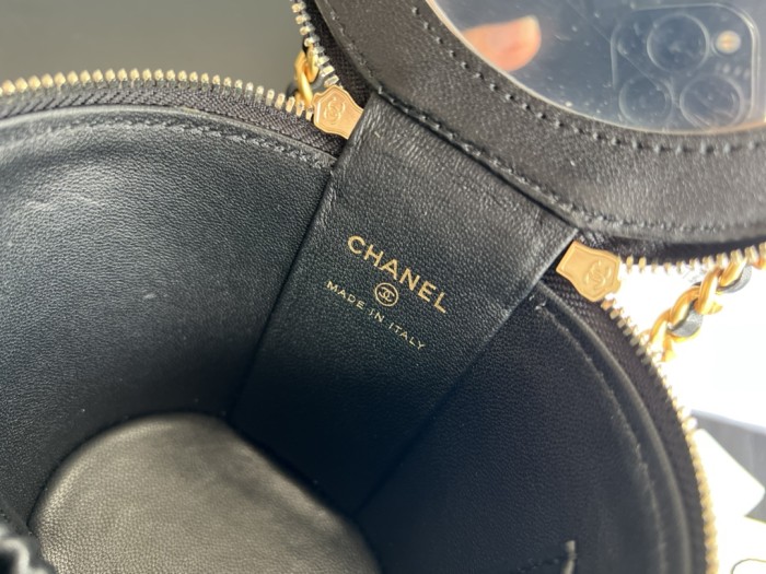 Handbag Chanel AP2873 size 10.5cmx11.5 cm