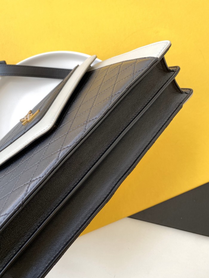 Handbags SAINT LAURENT 668863 size 26×18×5 cm