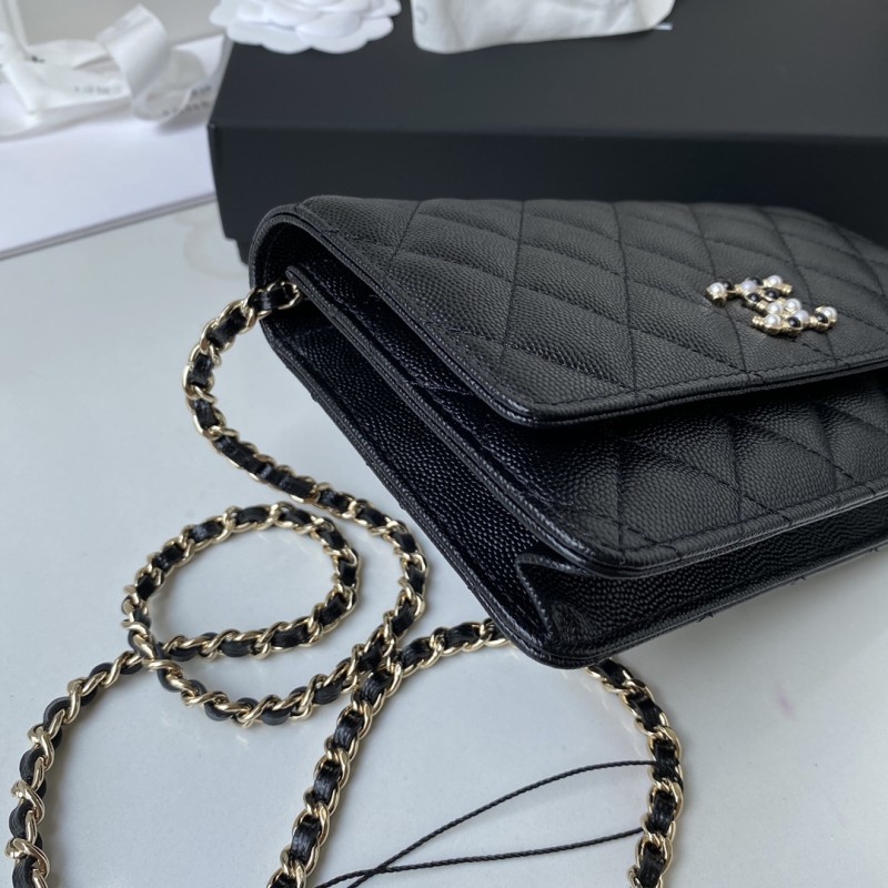 Handbag Chanel AP2136 size 19 cm