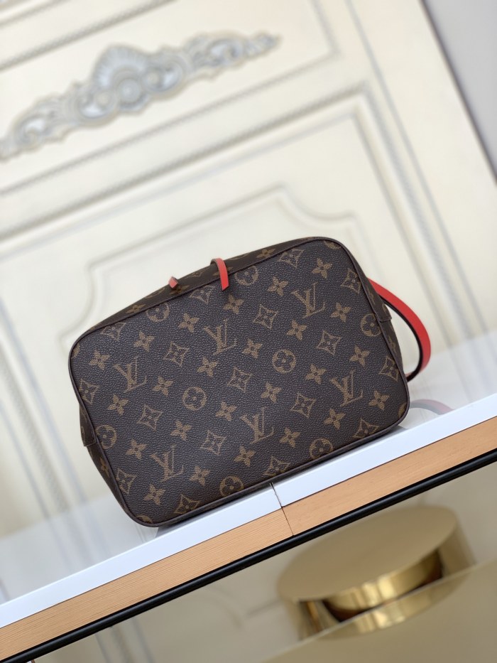 Handbag Louis Vuitton M44022 size 26.0 x 22.0 x 27.0 cm