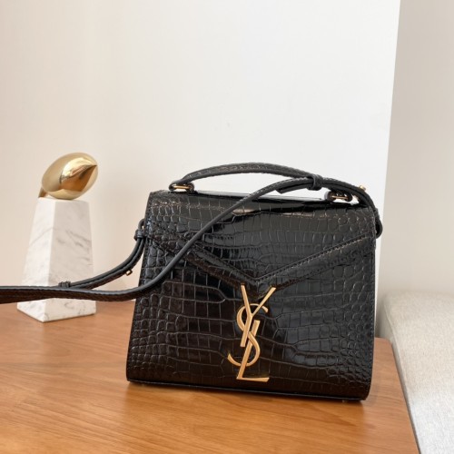 Handbags SAINT LAURENT 602716 size 20x16x7.5 cm
