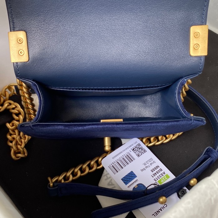 Handbag Chanel AS3315 size 15x9.5x4.5 cm