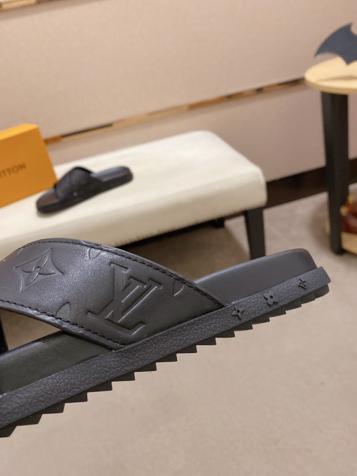 Louis Vuitton Slipper 10