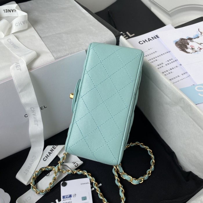 Handbag Chanel size 17 cm