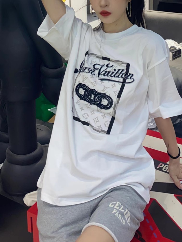 Clothes Louis Vuitton 407