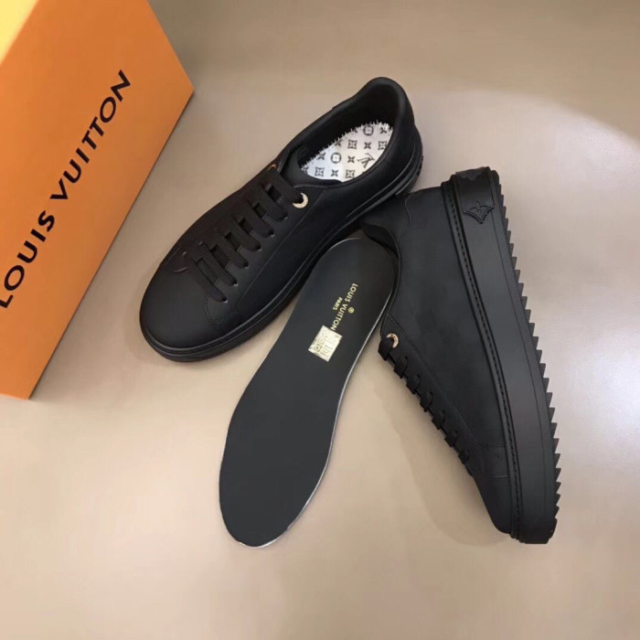 Louis Vuitton Low Top sneaker 51