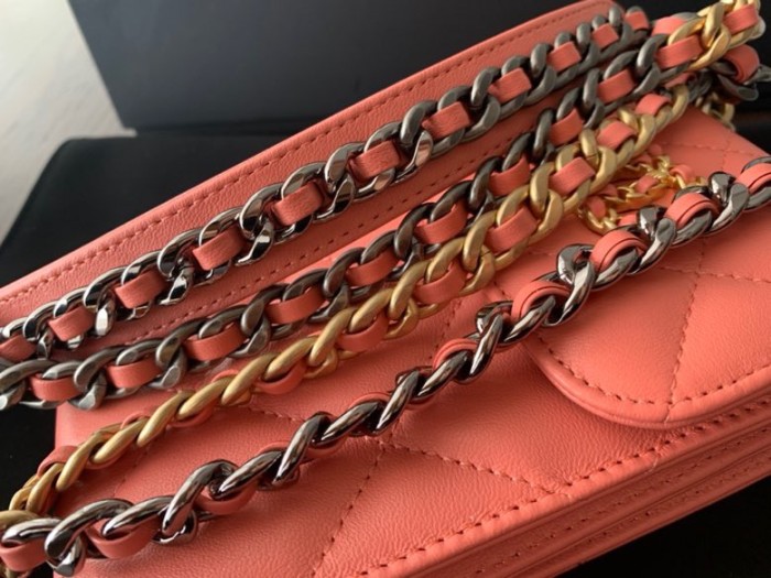 Handbag Chanel AP1773 size 18.5cmx10cmx2.5 cm