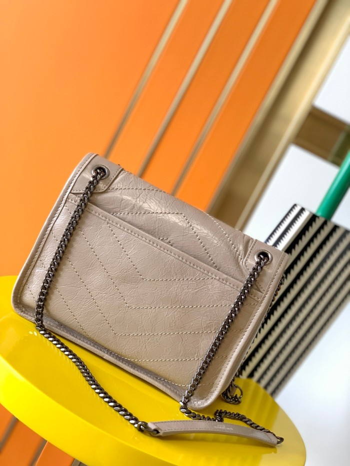 Handbags SAINT LAURENT 520534 size 23x16x6 cm