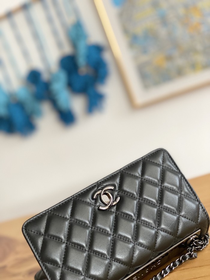 Handbag Chanel 88632 size 19 cm