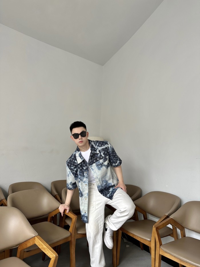 Clothes Louis Vuitton 349