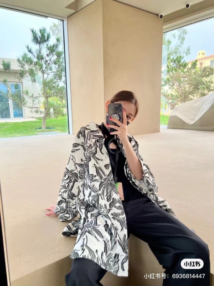 Clothes Louis Vuitton 80