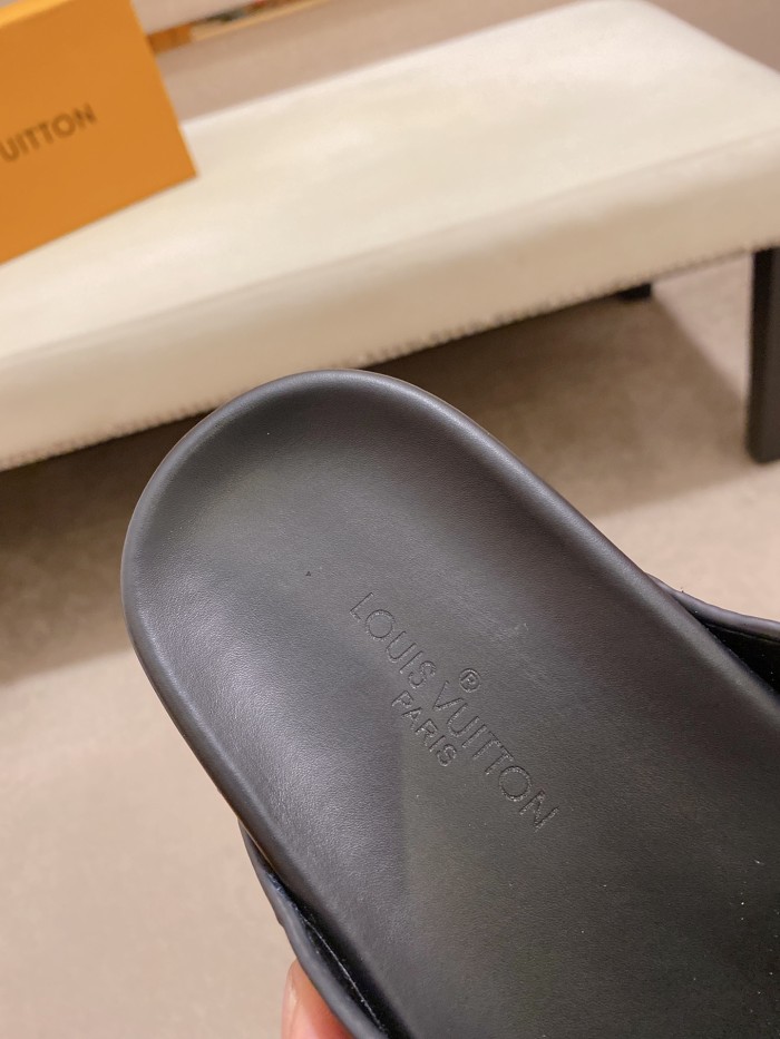 Louis Vuitton Slipper 9