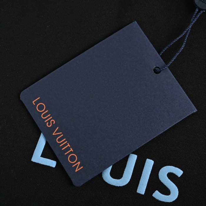 Clothes Louis Vuitton 298