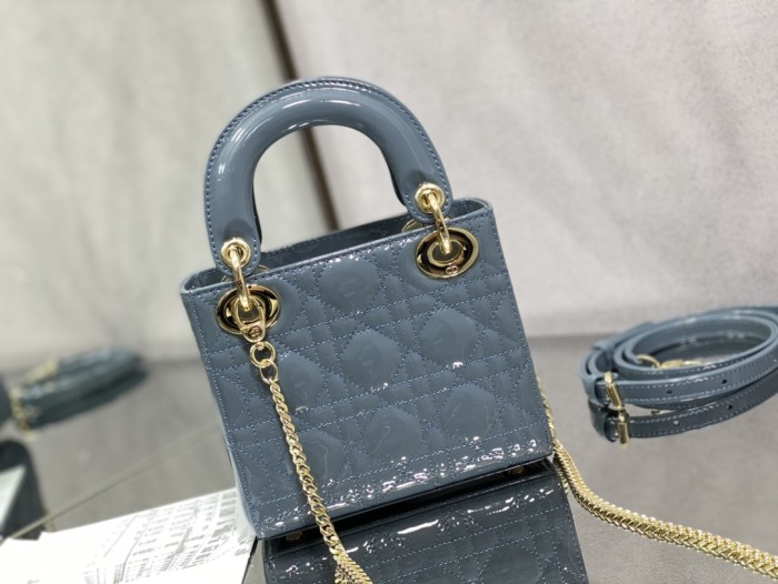 Handbag Dior size 17 cm