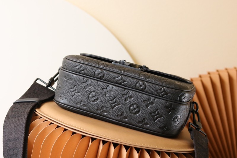 Handbag Louis Vuitton M45863 M45806 M58489 size:22x18x8cm