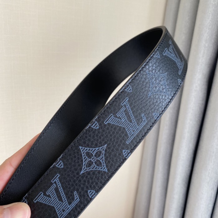 Louis Vuitton Belt 12 (width 4cm)