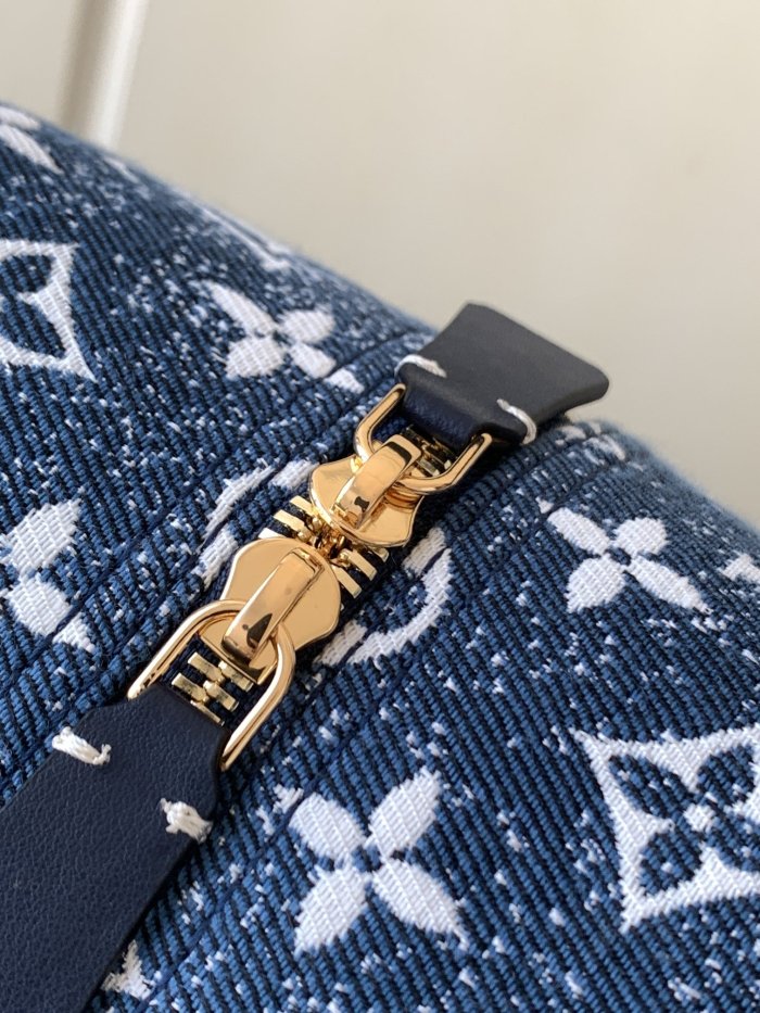 Handbag Louis Vuitton M59611 size 16.0x16.0x16.0 cm