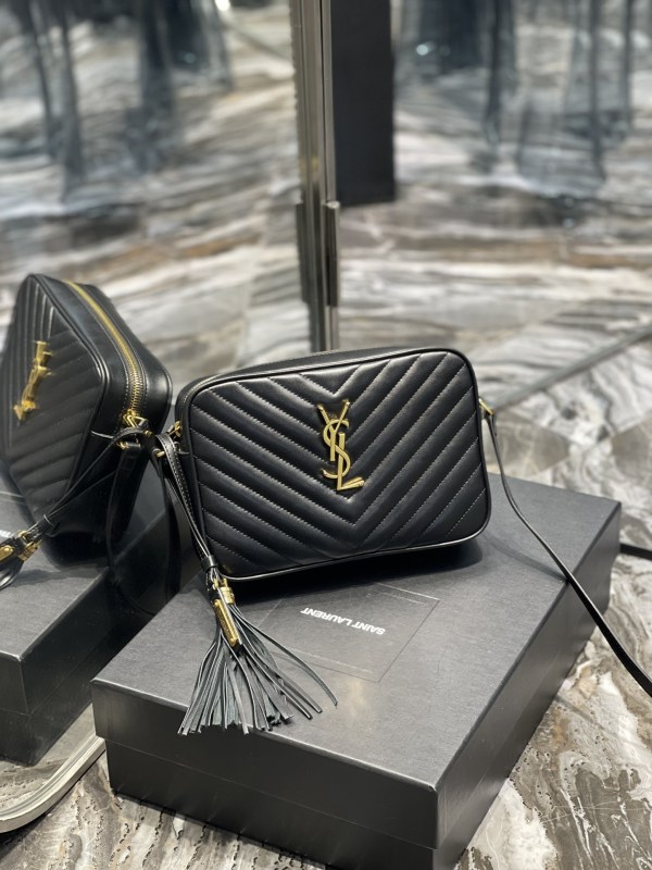 Handbags SAINT LAURENT 520534 size 23x16x6 cm