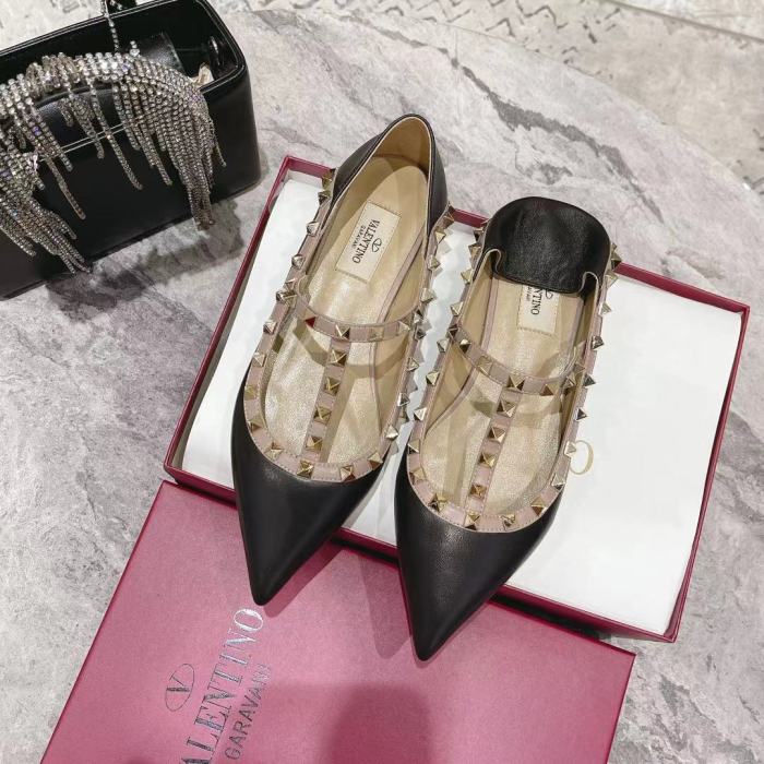 VALENTINO GARAVANI Roman Stud WOMEN 15