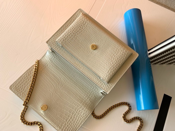 Handbags SAINT LAURENT 442906 size 22x8x16 cm