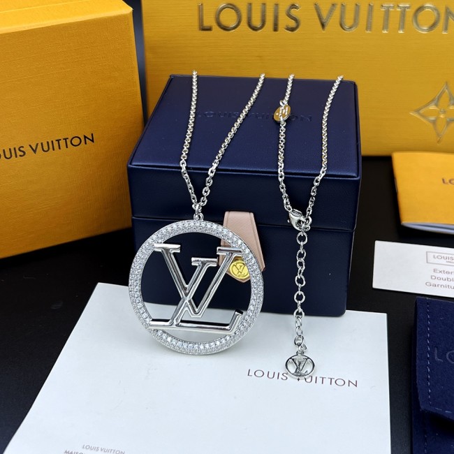 Clothes Louis Vuitton 123