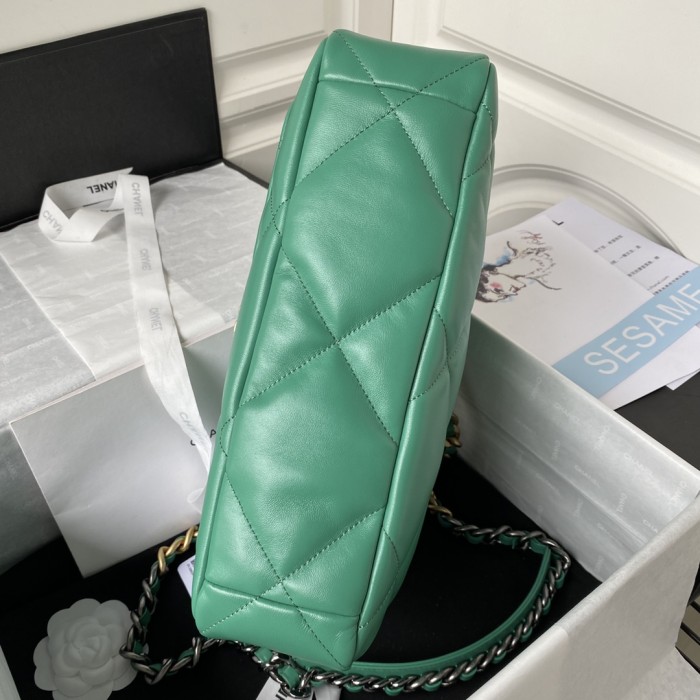 Handbag Chanel size 30 cm