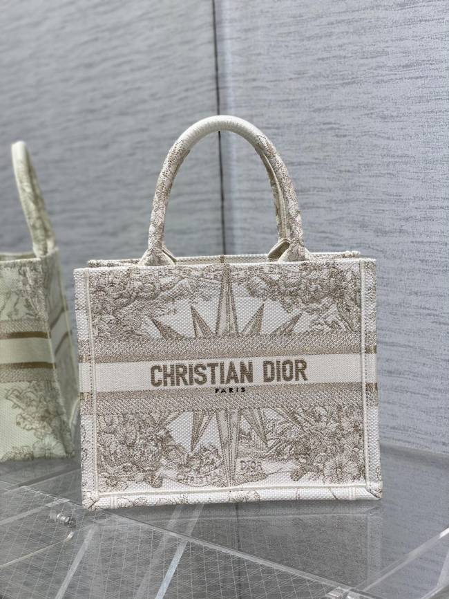 Handbag Dior size 26*8*22 cm