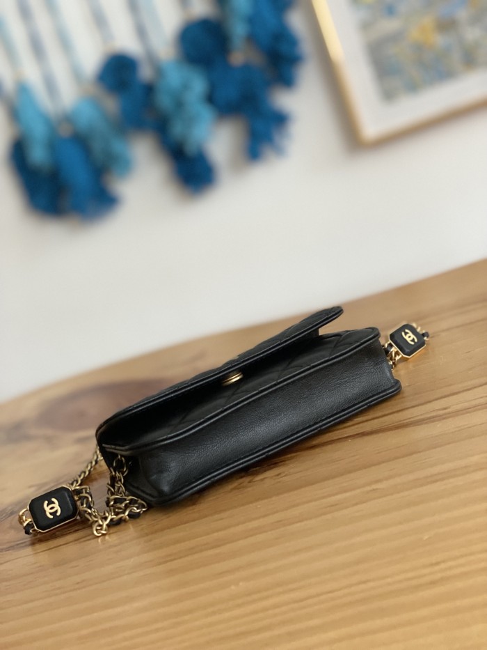 Handbag Chanel 81216 size 15.2 9.5 3.5 cm