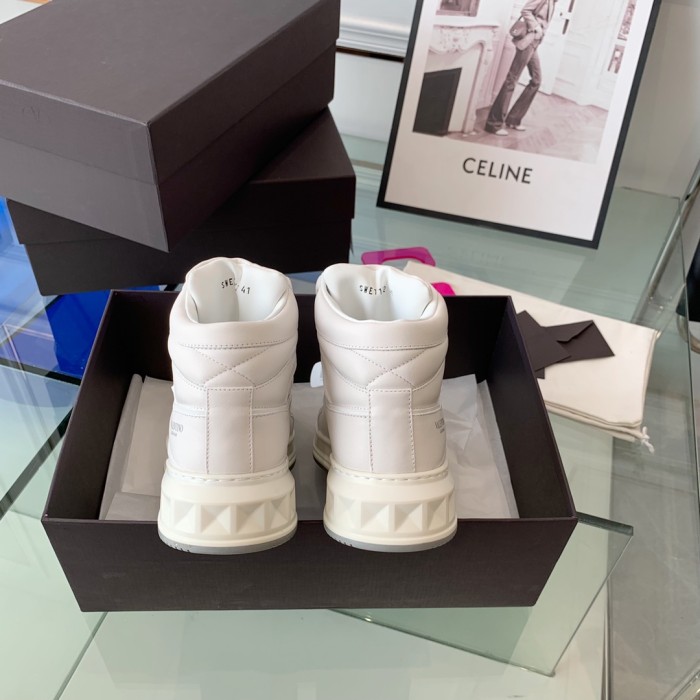 VALENTINO GARAVANI ONE STUD SNEAKER 6