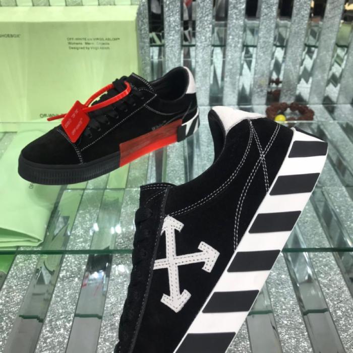 Off-White Low Vulc Black White (W)