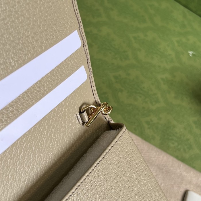 Handbag Gucci 621892 size 19*10* 4 cm