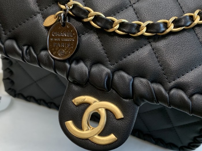 Handbag Chanel 99119 size 22 cm