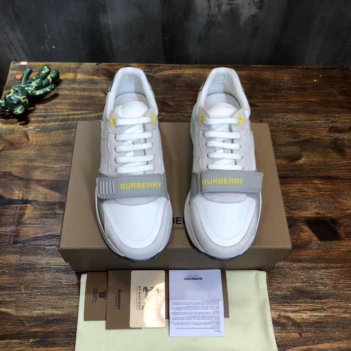 Burberry Vintage Sneaker 19