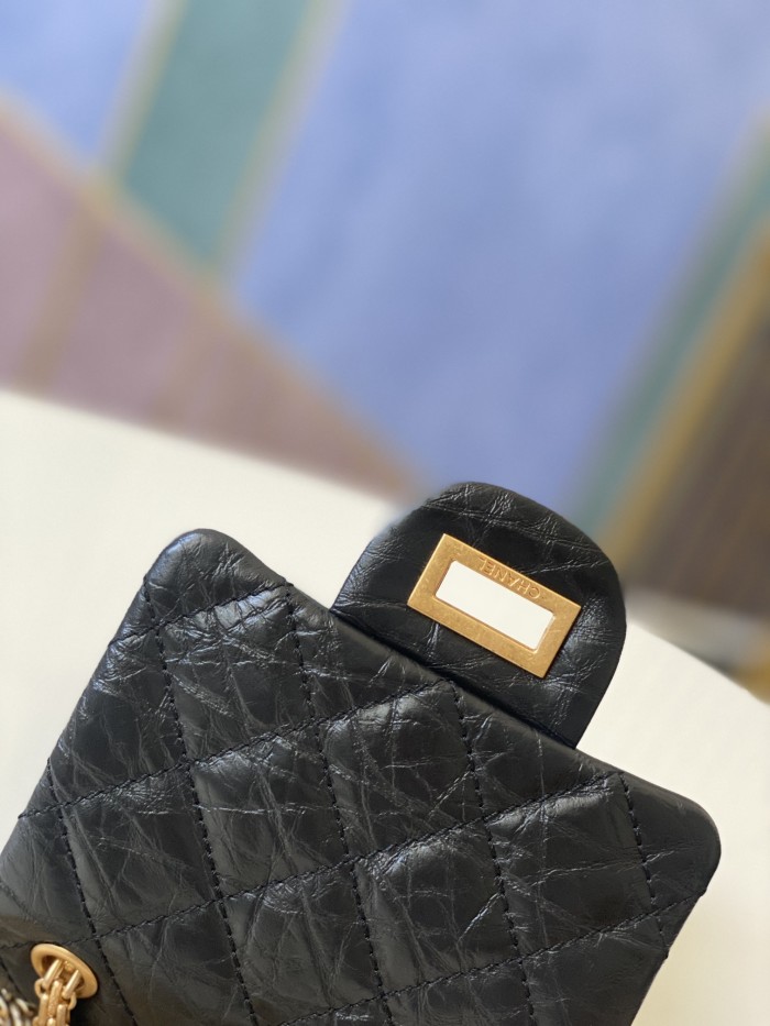 Handbag Chanel AS1326 size 17 13.5 5.5 cm