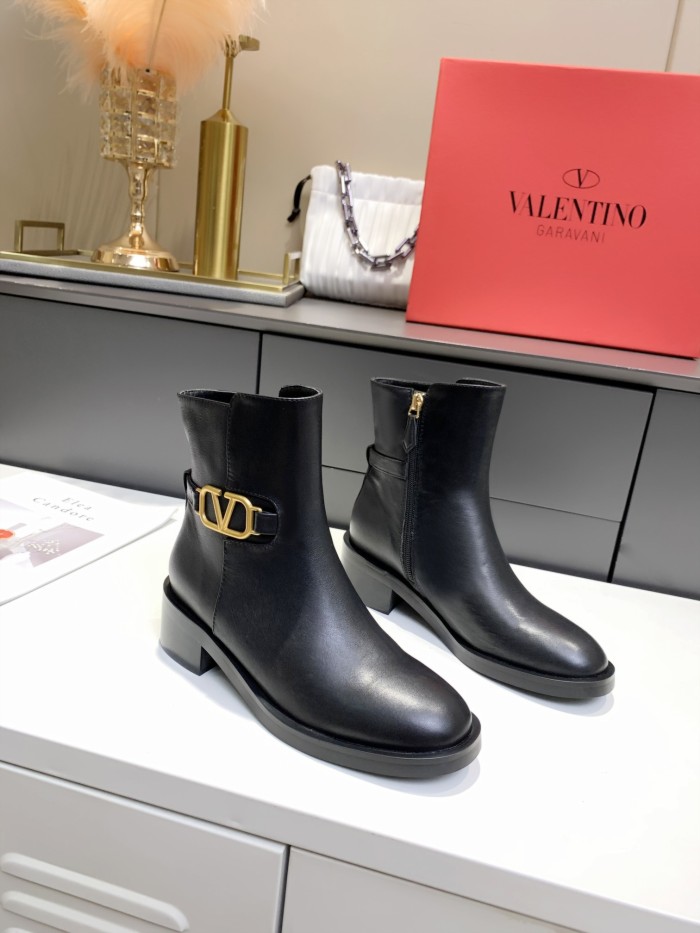 VALENTINO GARAVANI Roman Stud BOOT WOMEN 26