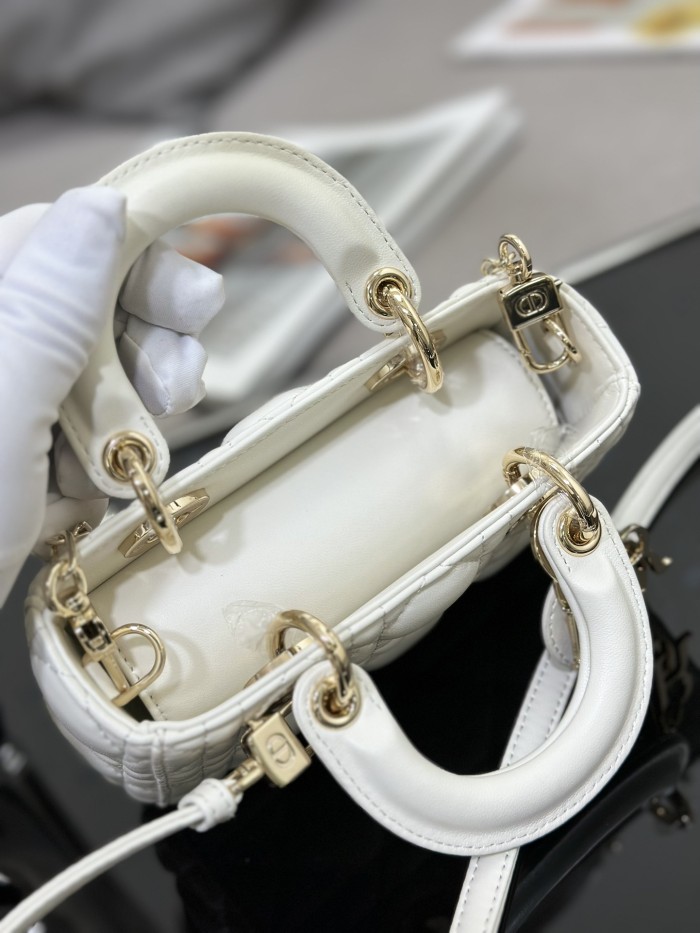 Handbag Dior S0910 size 16 x 9 x 5 cm
