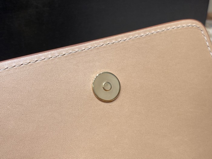 Handbags SAINT LAURENT 668809 size 16×18x6 cm