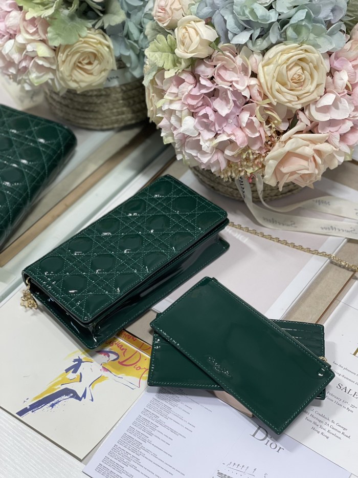 Handbag Dior 77035 size 21.5 x 11.5 x 3 cm