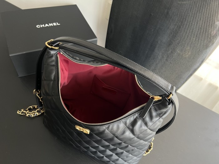 Handbag Chanel size 35cmx37cm11 cm