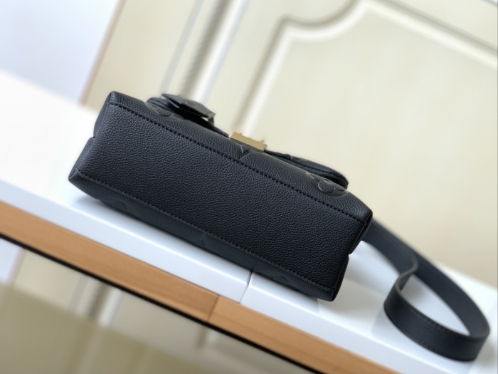 Handbag Louis Vuitton M46008 size 24.0 x 17.0 x 8.5 cm