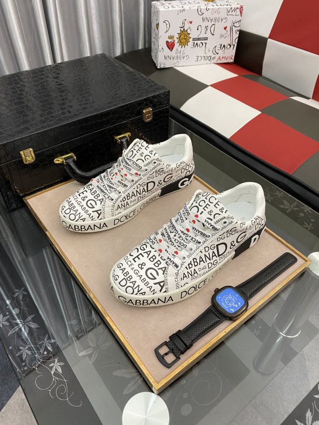 Dolce & Gabbana Low Tops Sneakers 108