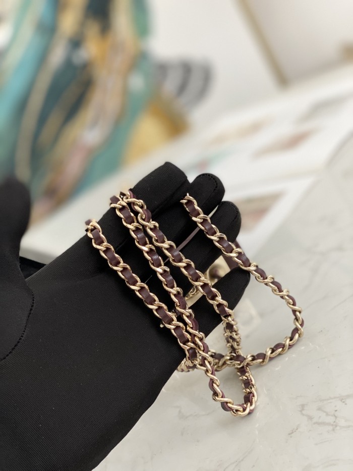 Handbag Chanel 82768 size 12.5 2.5 9 cm