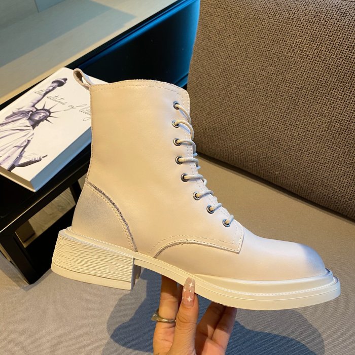 UGG Sneaker 3