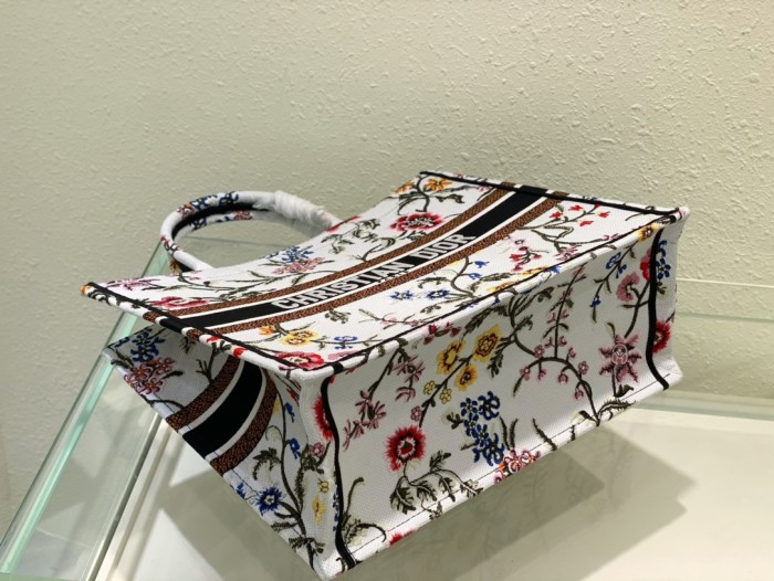 Handbag Dior size 41 cm