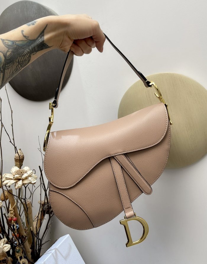 Handbag Dior size 25.5 x 20 x 6.5 cm