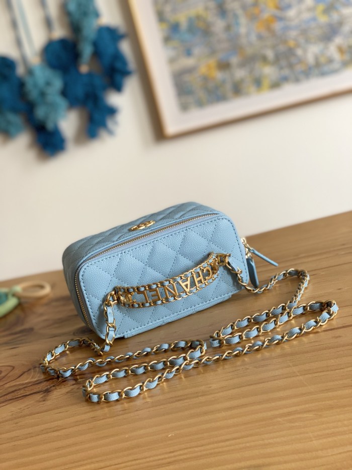 Handbag Chanel 81195 size 16 9.5 8 cm