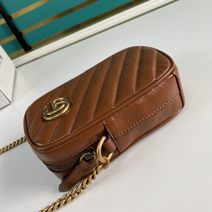 Handbag Gucci 598597 size 10.5*17*5 cm