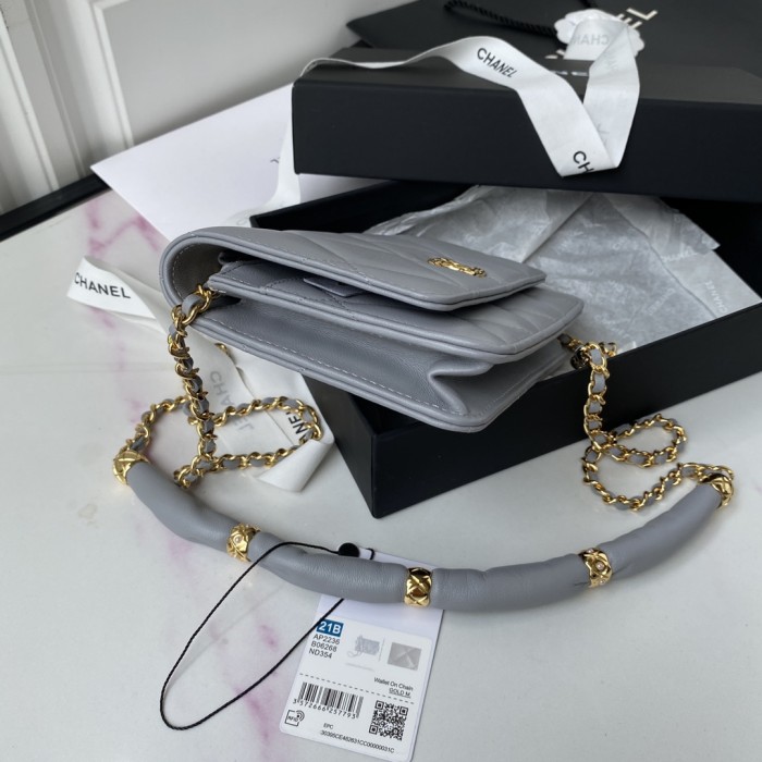 Handbag Chanel AP2236 size 19 cm