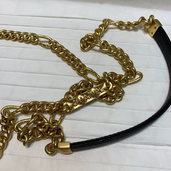 Handbag Chanel 81155 size 15.5 10 4.5 cm